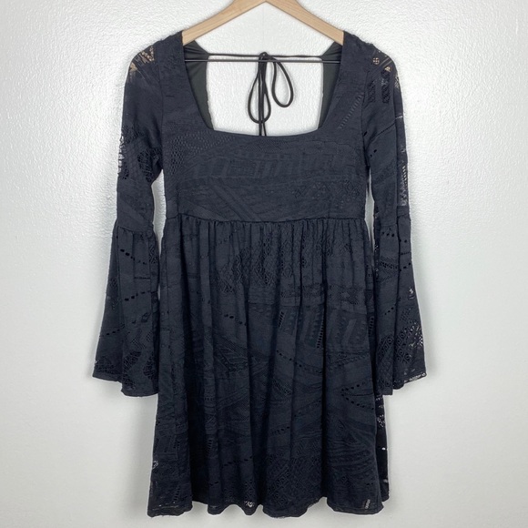 Altar'd State Dresses & Skirts - 🎉HP🎉ALTAR'D STATE Lace Boho Dress